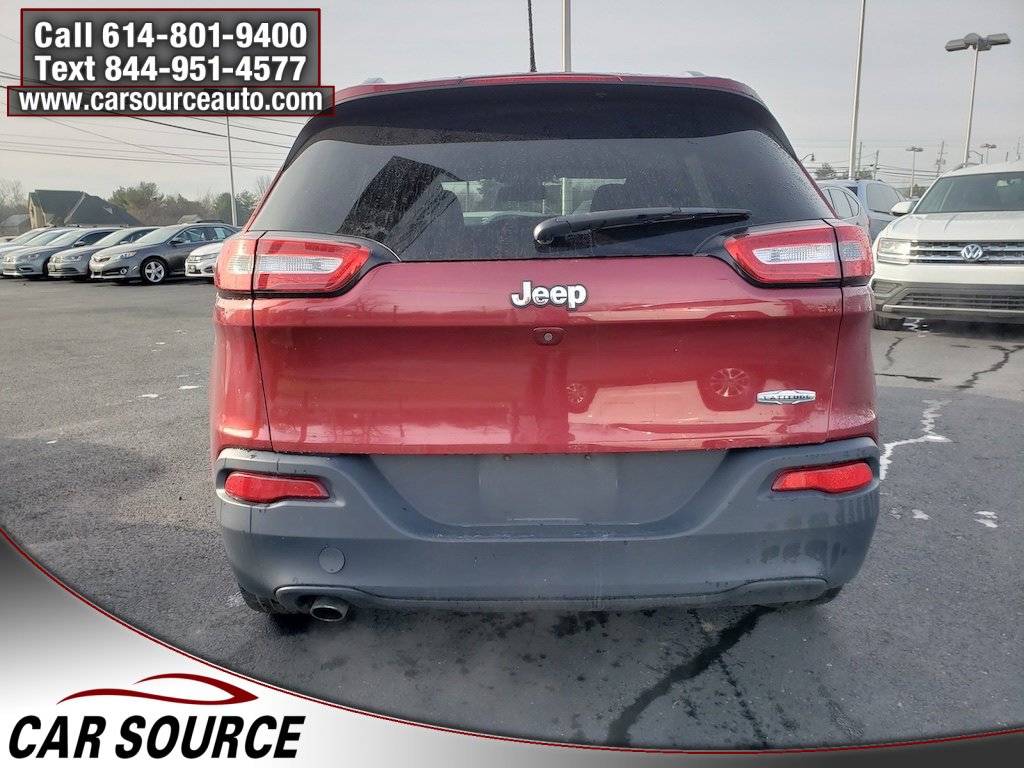 Used 2016 Jeep Cherokee Latitude w/ Cold Weather Group image 6