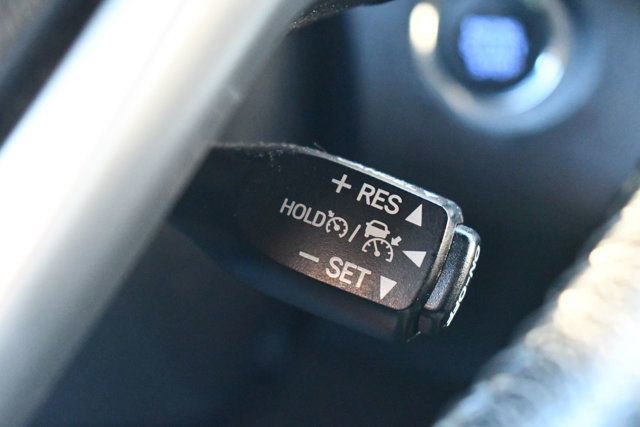 Used 2020 Toyota Sienna SE image 20