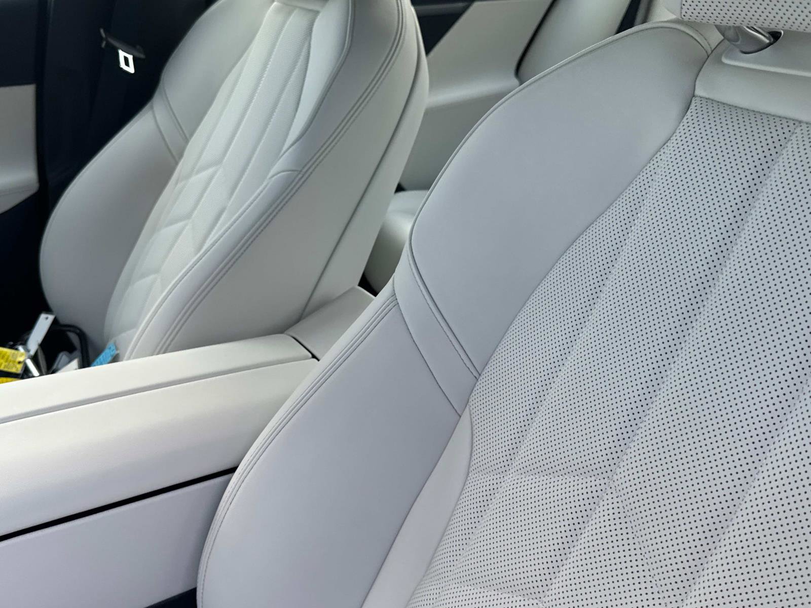 Certified 2025 BMW 530i w/ M Sport Package image 19