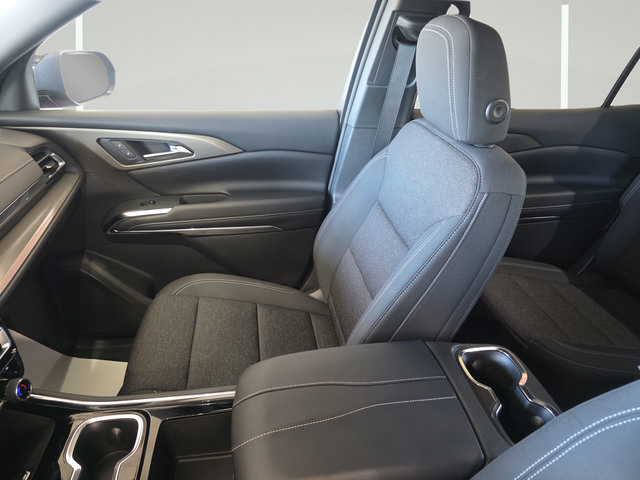New 2026 Chevrolet Traverse LT w/ Midnight/Sport Edition AWD/4WD image 22