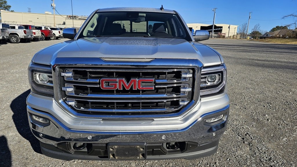 Used 2018 GMC Sierra 1500 SLT image 2