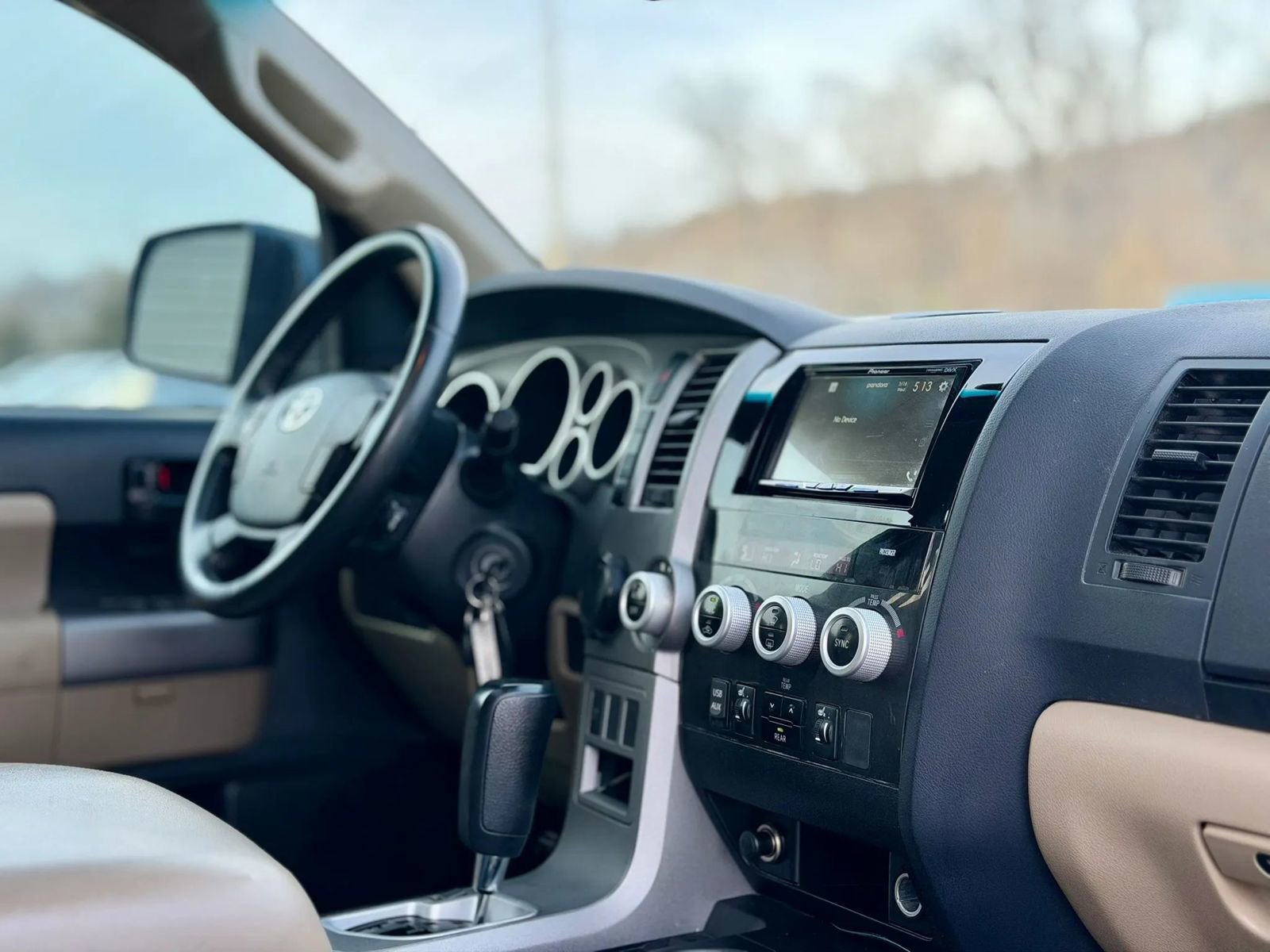 Used 2013 Toyota Sequoia SR5 w/ Premium Pkg image 16