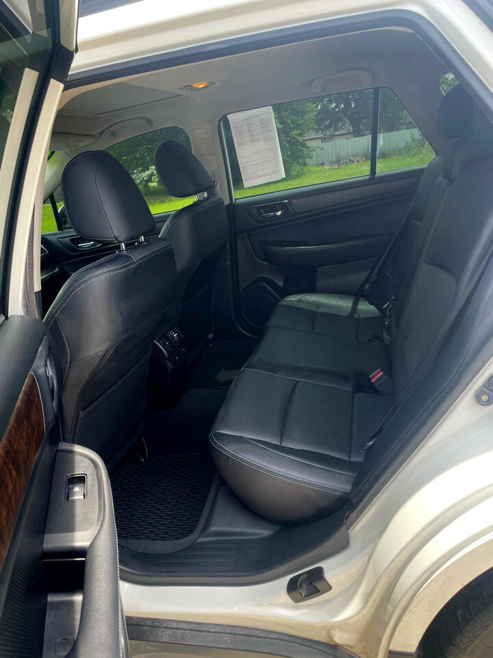 Used 2017 Subaru Outback 2.5i Limited image 6