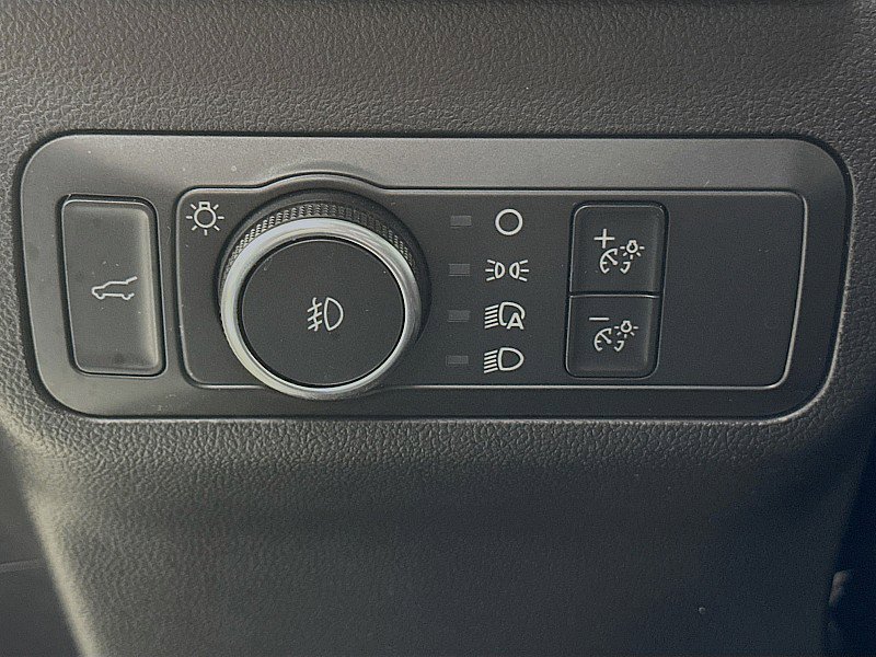 Used 2022 Ford Escape SEL image 10