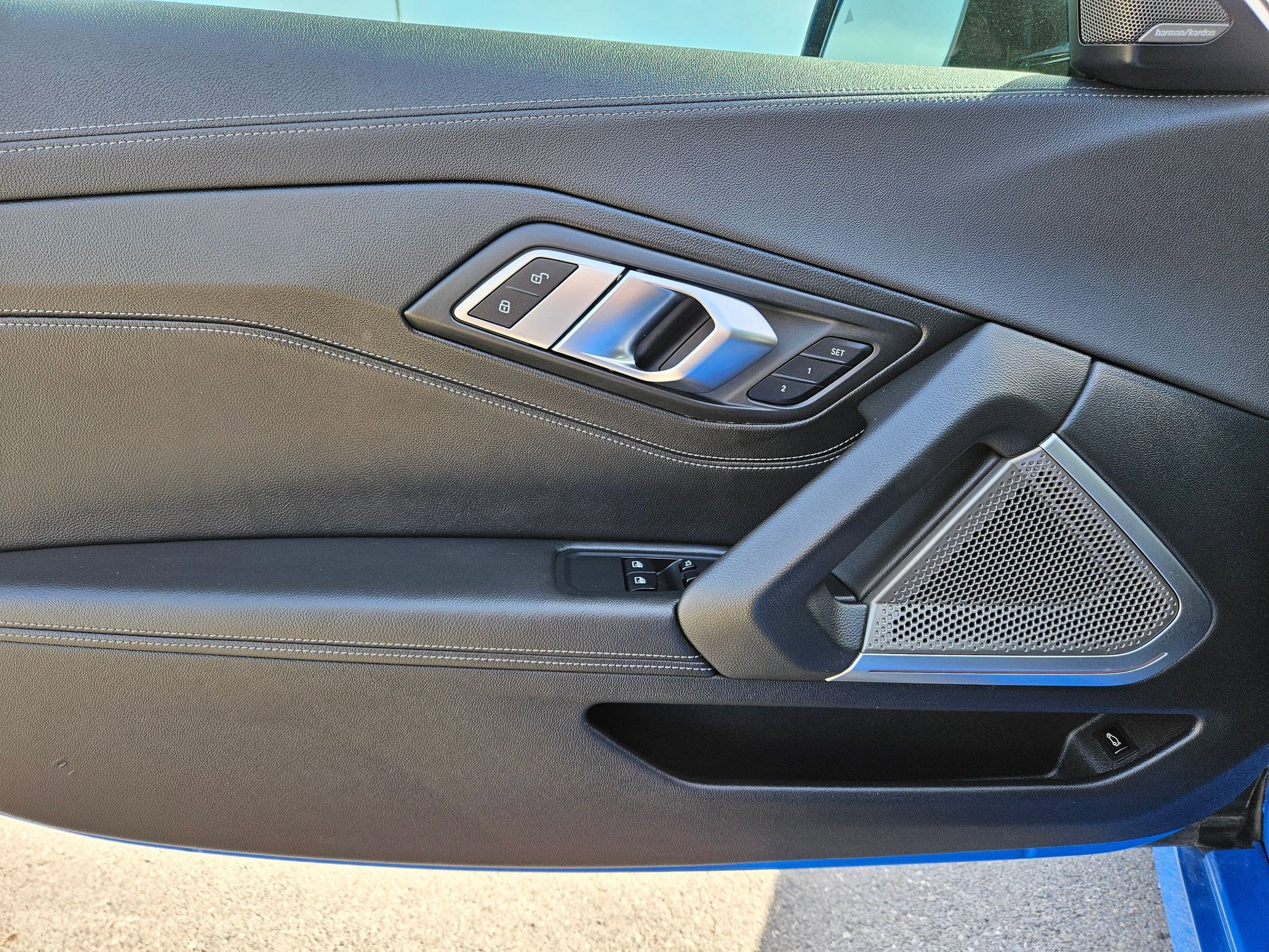 Used 2020 BMW Z4 M40i w/ Executive Package image 15