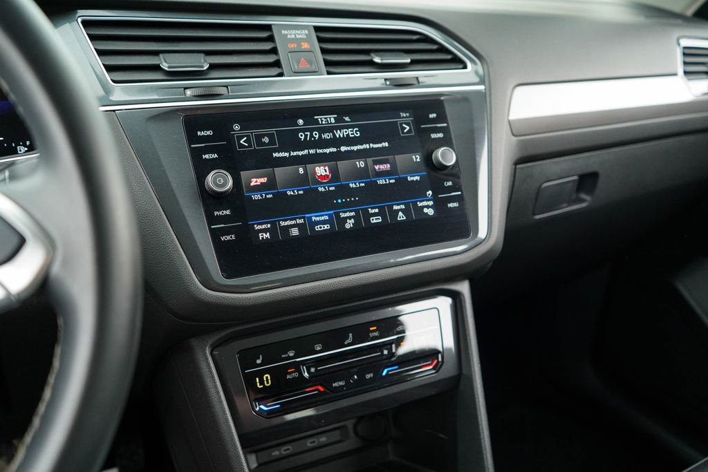 Used 2024 Volkswagen Tiguan SE FWD image 7