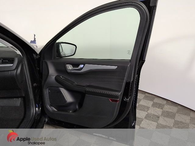 Used 2024 Ford Escape Platinum image 41