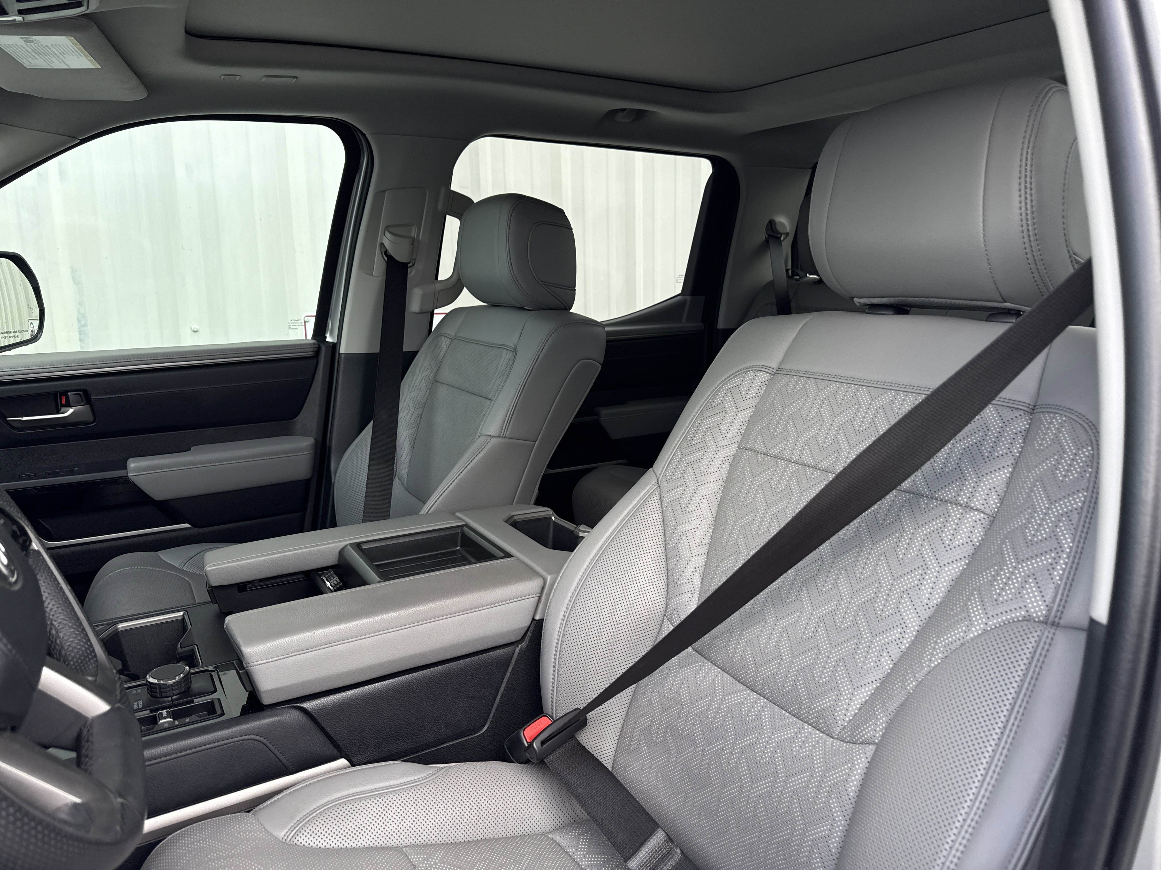 Used 2022 Toyota Tundra Limited image 14