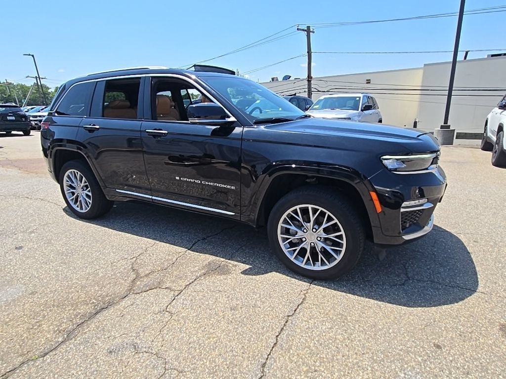 Certified 2023 Jeep Grand Cherokee Summit AWD/4WD image 7