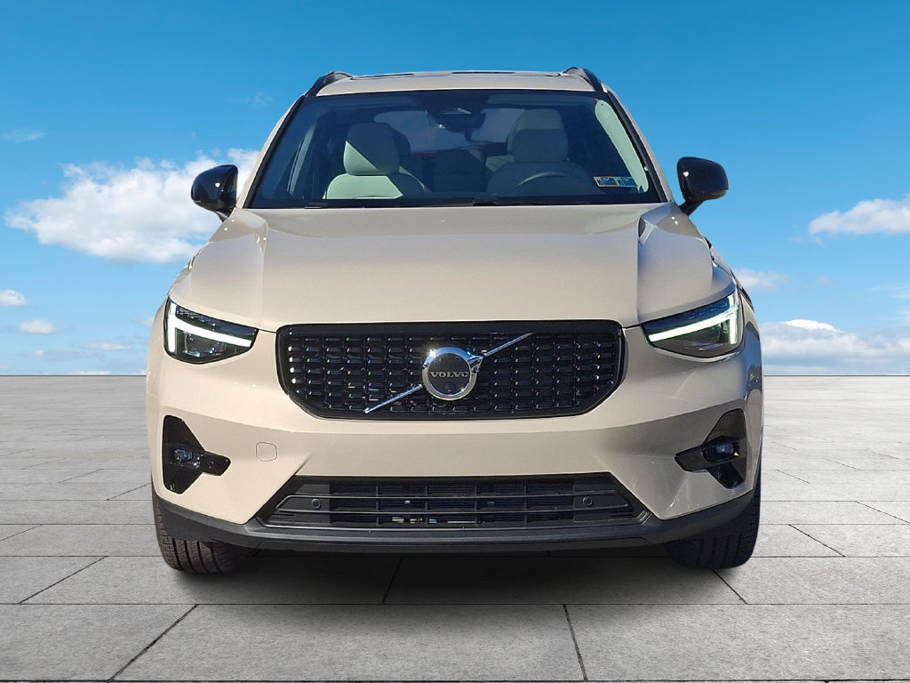 New 2026 Volvo XC40 B5 Ultra w/ Protection Package Premier AWD/4WD image 3