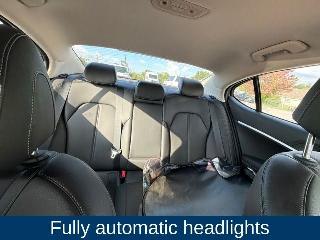 Used 2023 Genesis G70 2.0T RWD image 16