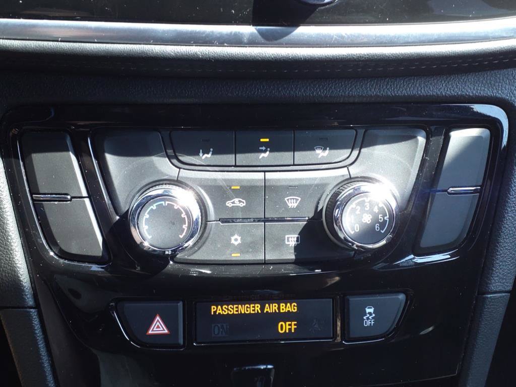 Certified 2021 Buick Encore Preferred image 24