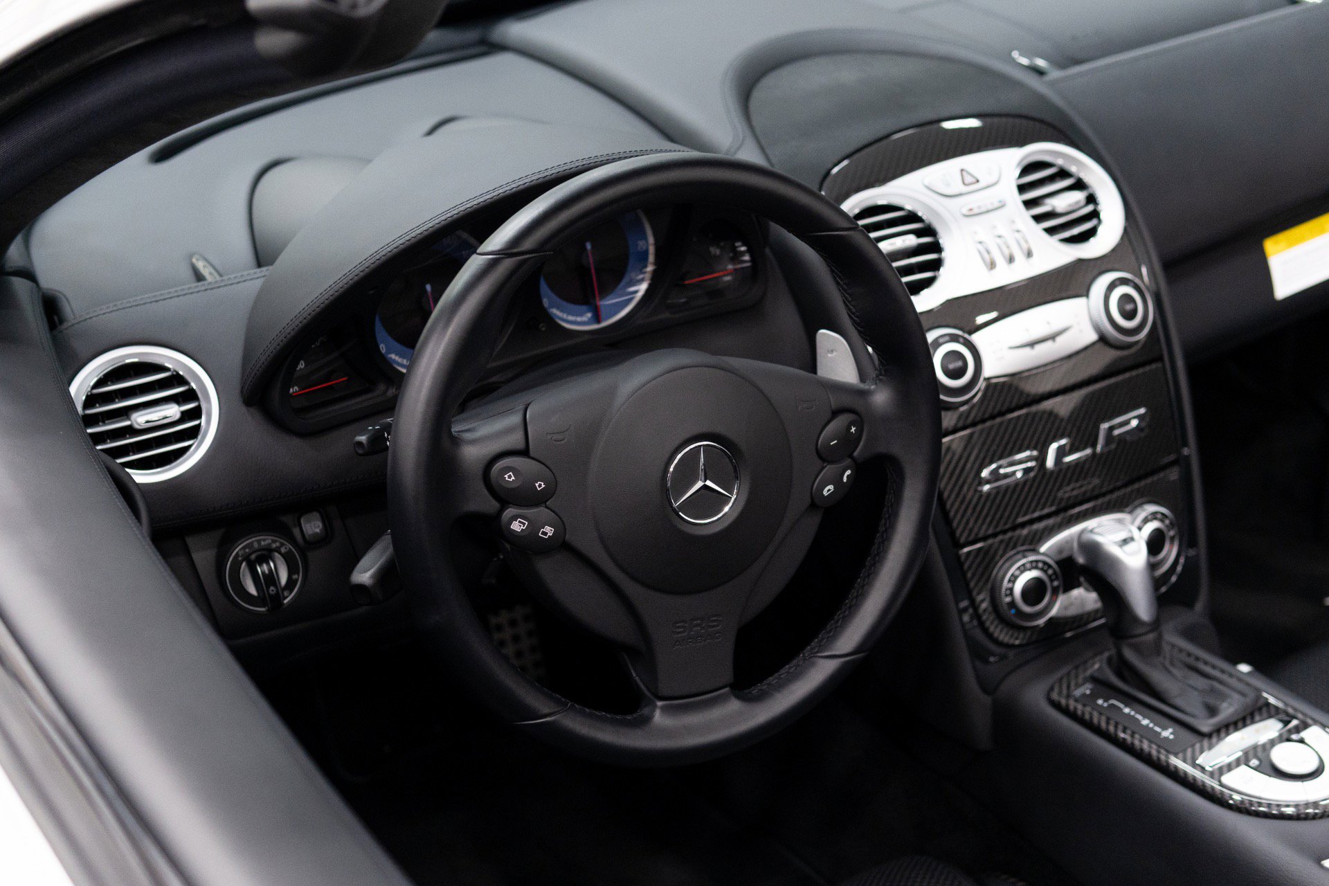 Used 2009 Mercedes-Benz SLR image 5