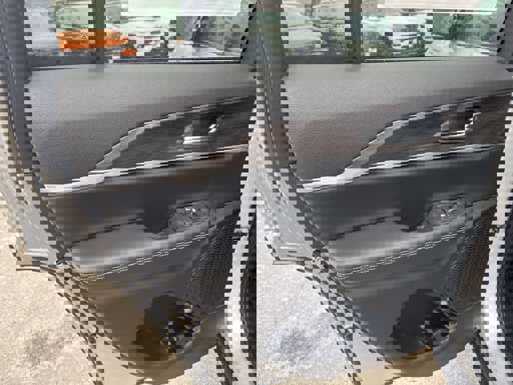 New 2026 Jeep Grand Cherokee Laredo image 25