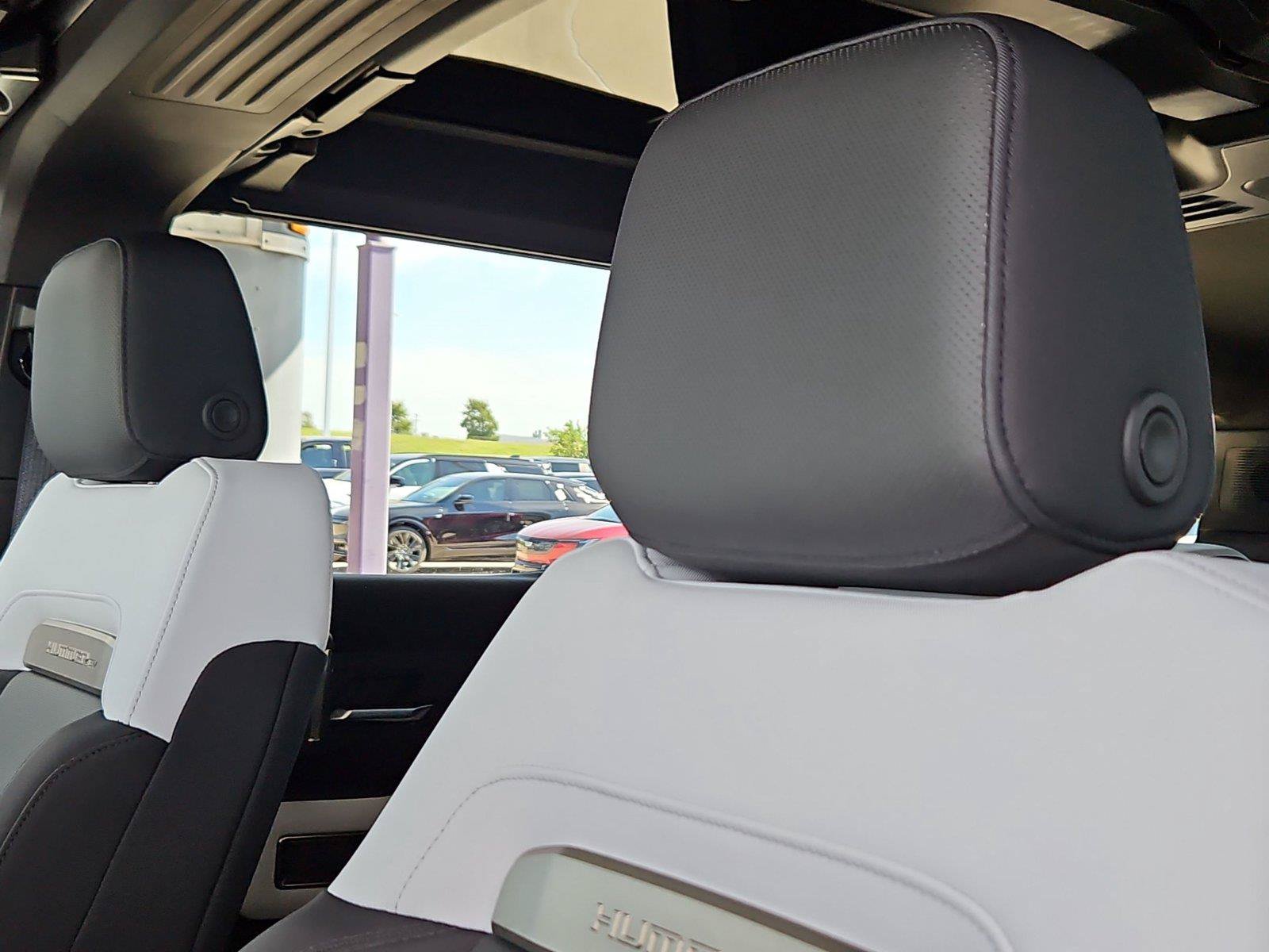 Used 2025 GMC Hummer EV 3X AWD/4WD image 12