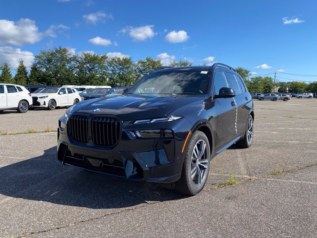 New 2027 BMW X7 xDrive40i w/ Executive Package