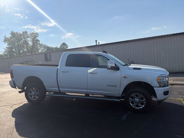 Used 2023 RAM 2500 Laramie AWD/4WD image 3
