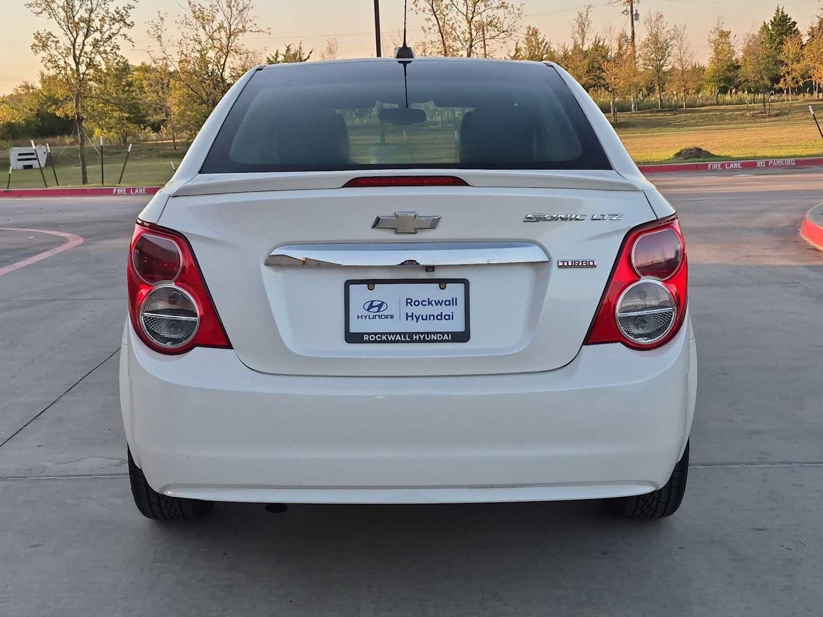 Used 2015 Chevrolet Sonic LTZ FWD image 13