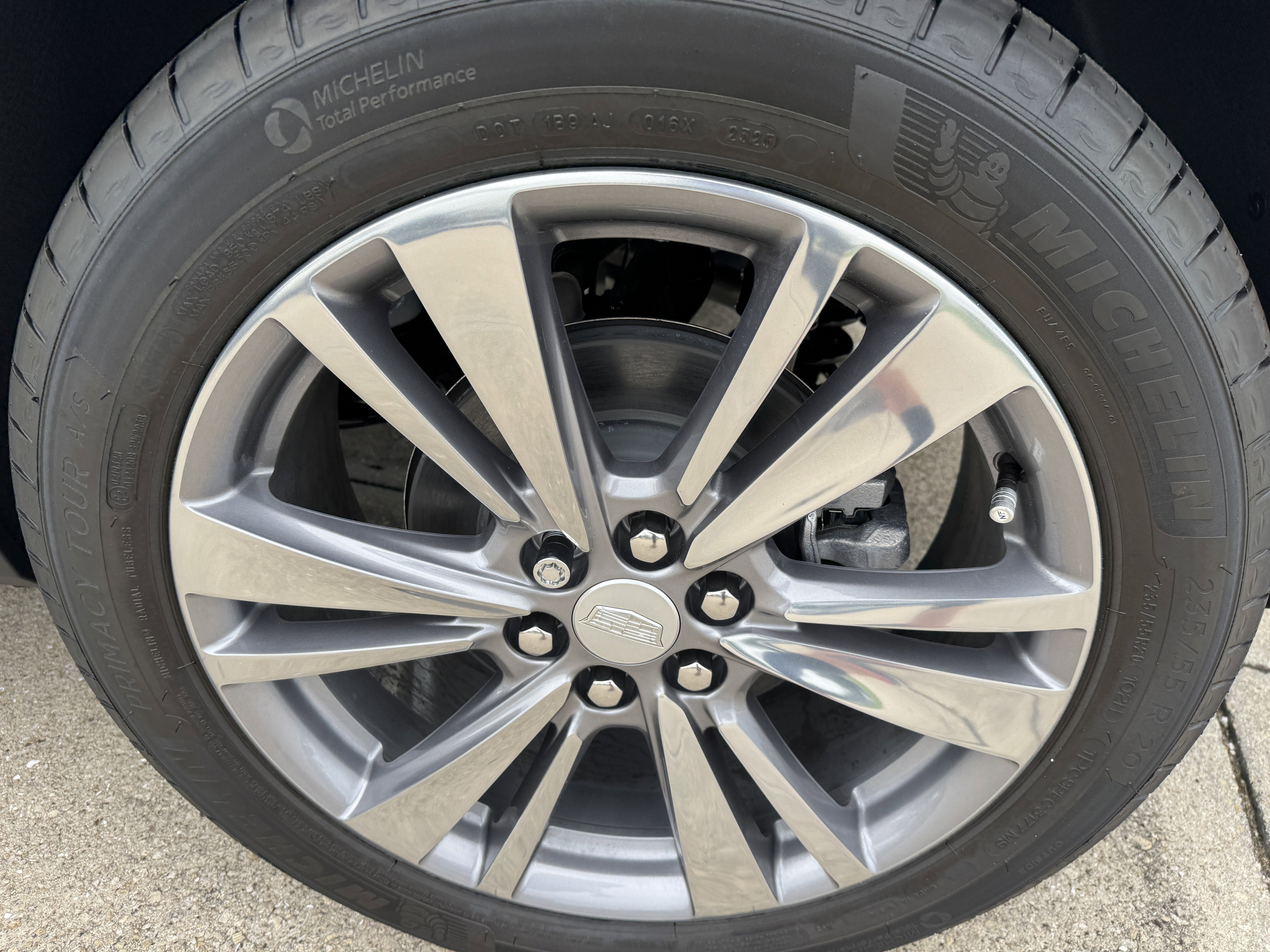 New 2025 Cadillac XT5 Premium Luxury image 35