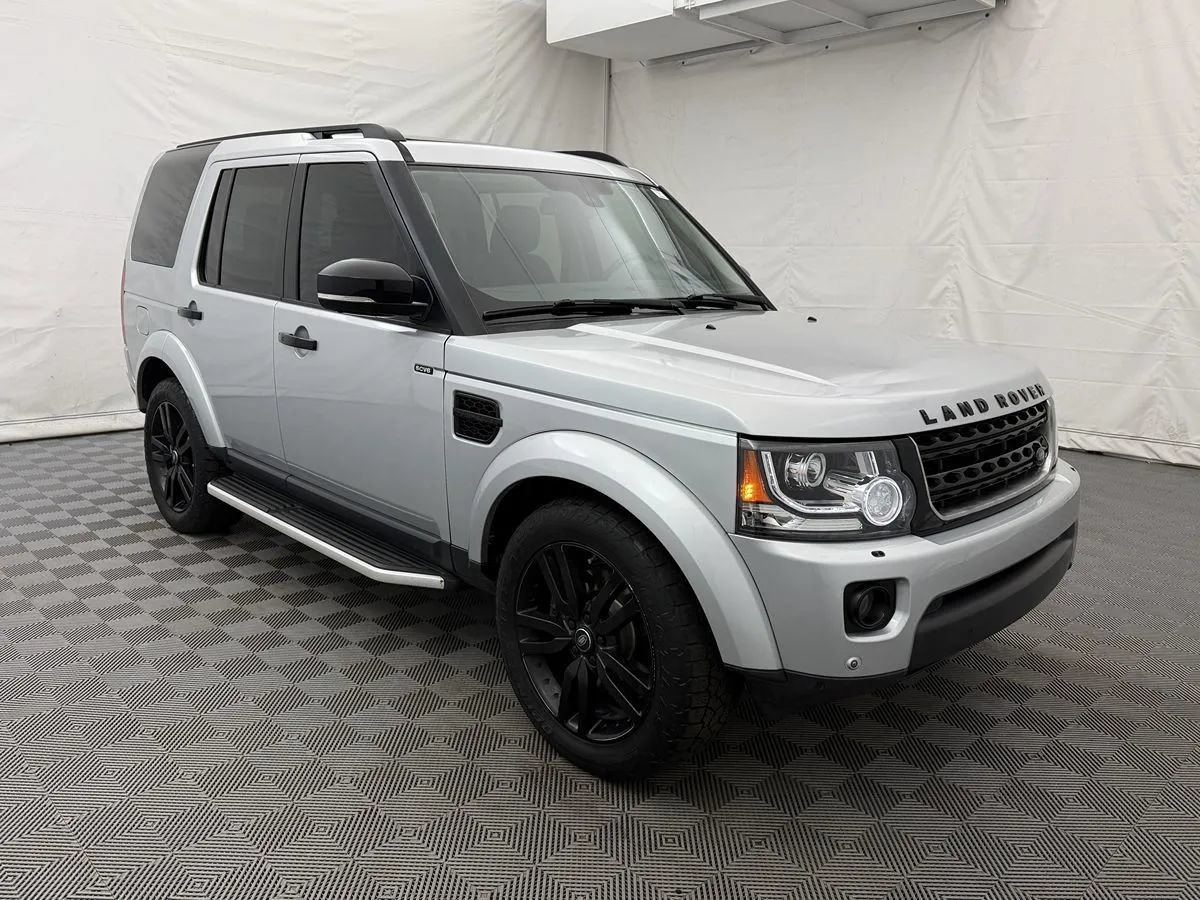 Used 2016 Land Rover LR4 HSE Silver Edition AWD/4WD image 4