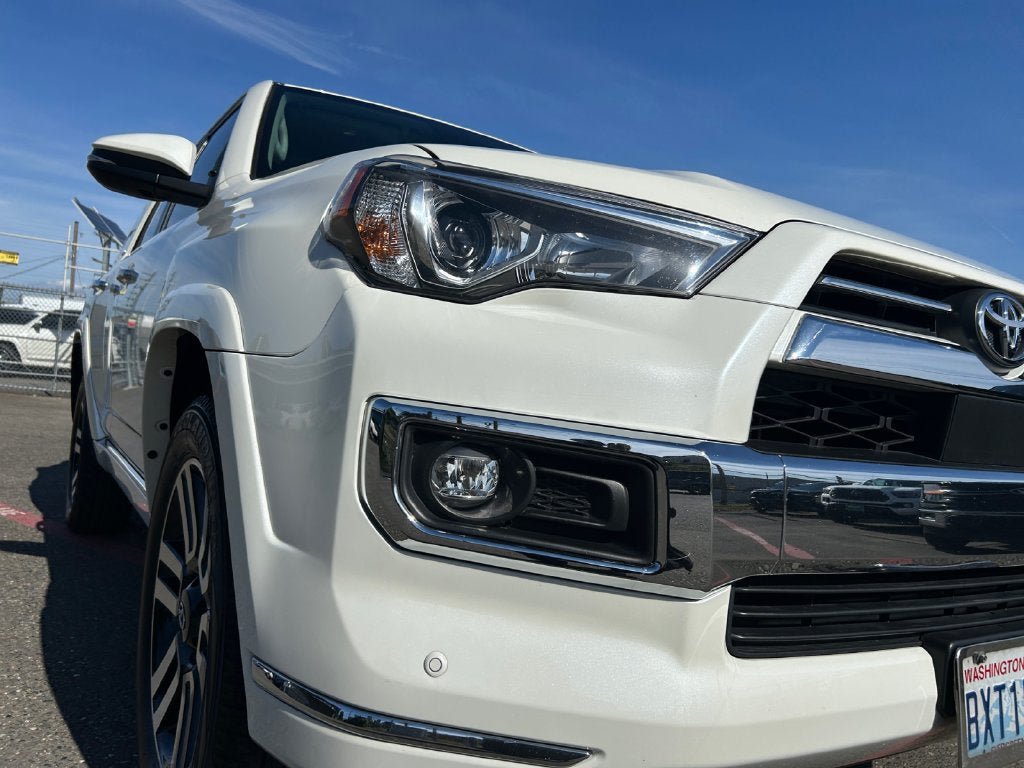 Used 2021 Toyota 4Runner Limited AWD/4WD image 34