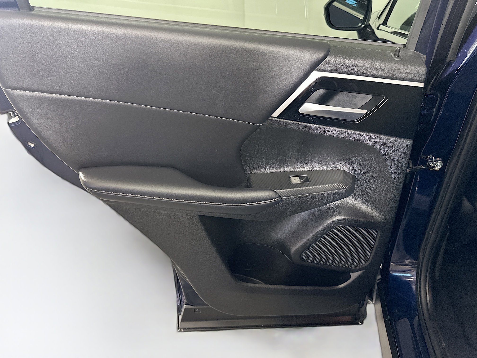 Used 2024 Mitsubishi Outlander SE image 27