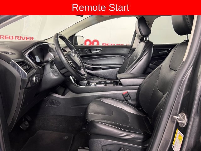 Used 2020 Ford Edge Titanium w/ Equipment Group 301A FWD image 11