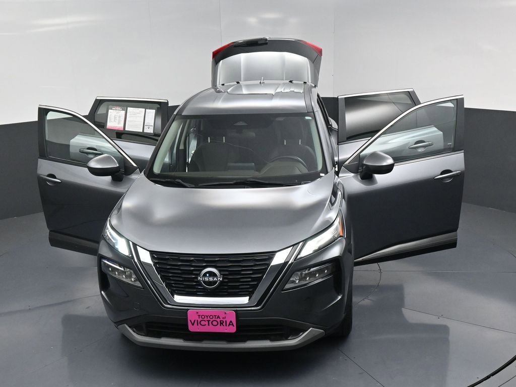 Used 2023 Nissan Rogue SV image 25