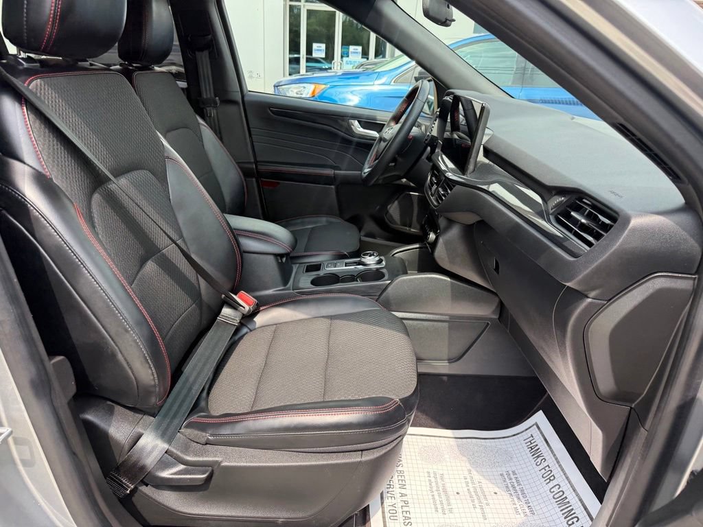 Certified 2023 Ford Escape ST-Line w/ Tech Pack #1 AWD/4WD image 12