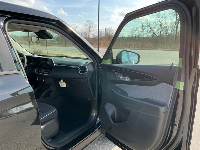 New 2026 Chevrolet TrailBlazer LS image 16