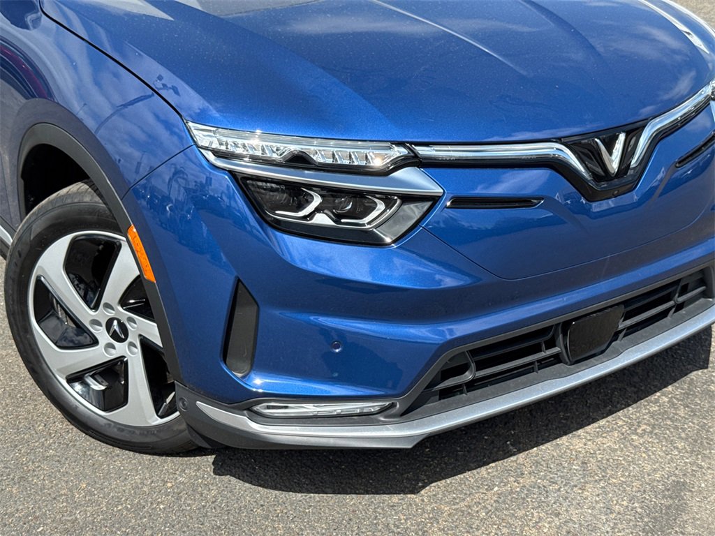 New 2025 VinFast VF 8 Eco image 6