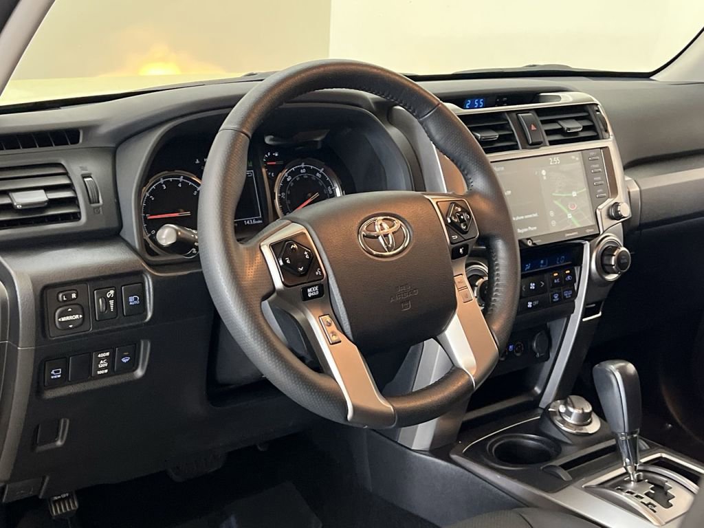Used 2022 Toyota 4Runner Limited AWD/4WD image 20