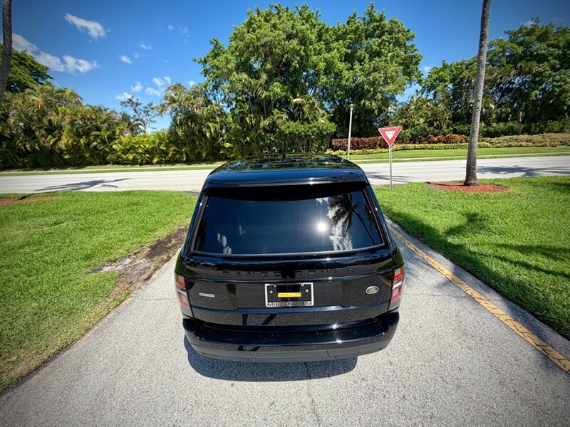 Used 2019 Land Rover Range Rover Supercharged AWD/4WD image 8