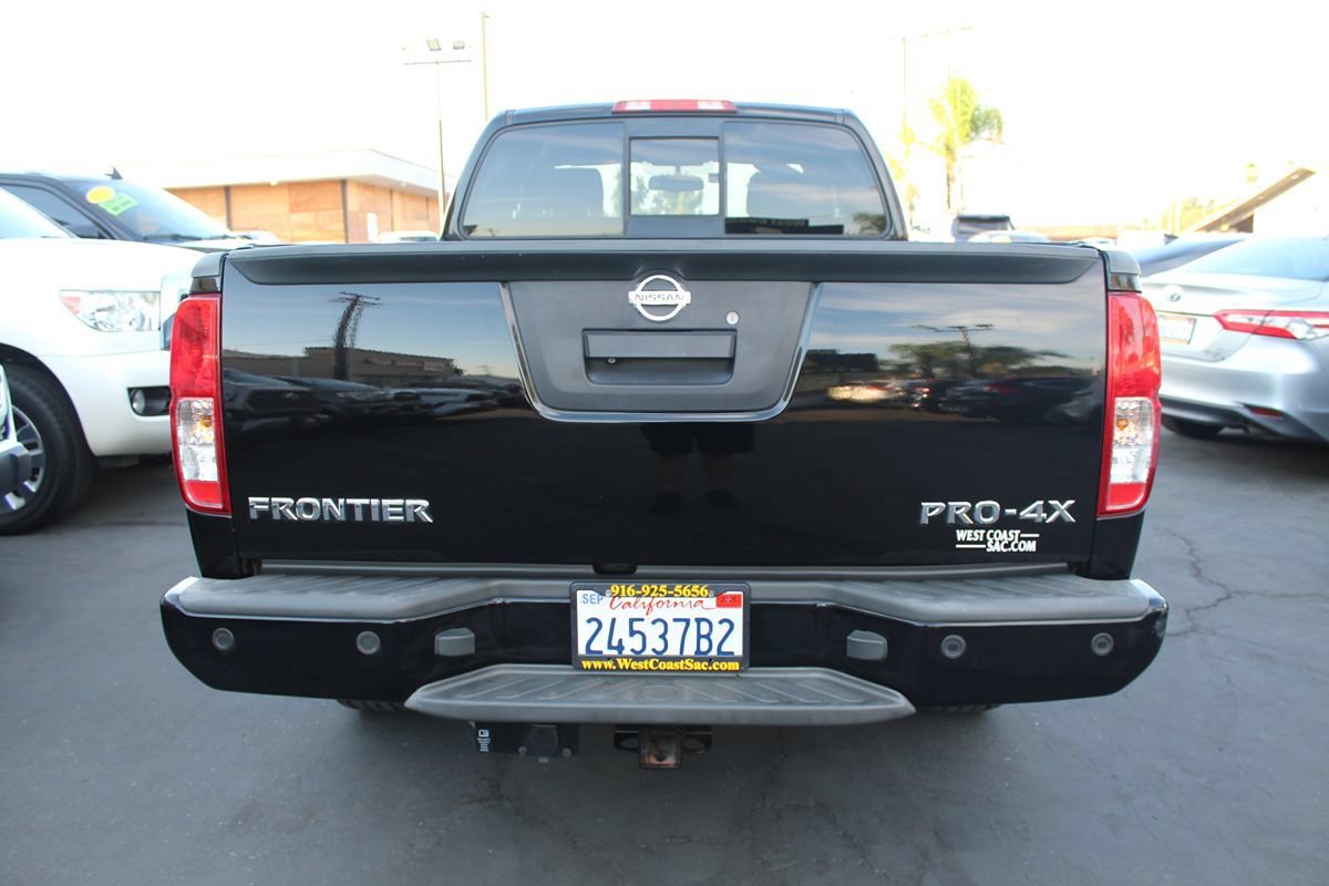 Used 2013 Nissan Frontier PRO-4X AWD/4WD image 7
