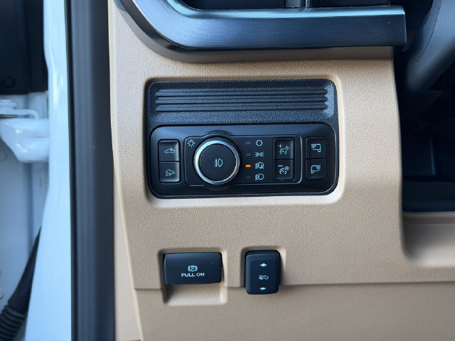 Used 2026 Ford F250 Lariat AWD/4WD image 10