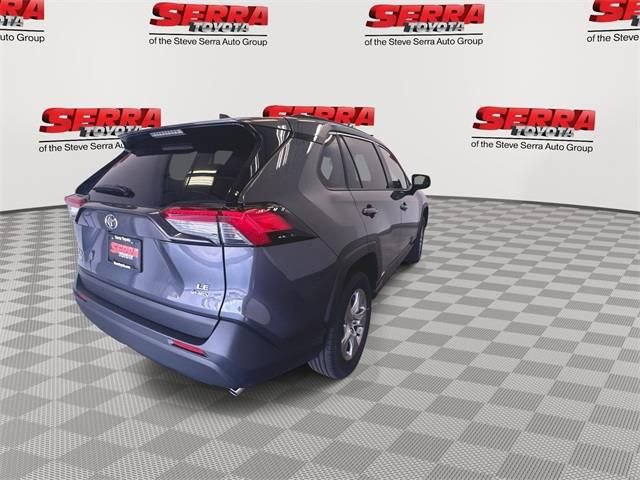 Used 2025 Toyota RAV4 LE image 9