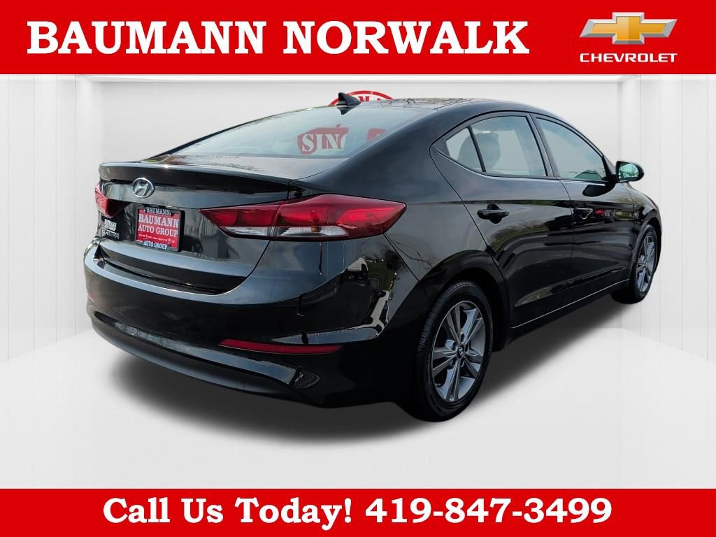 Used 2017 Hyundai Elantra SE FWD image 5