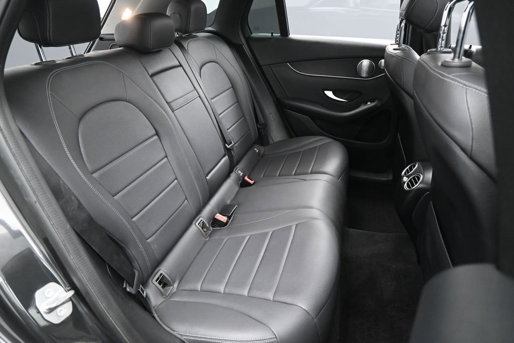 Used 2020 Mercedes-Benz GLC 300 4MATIC image 29