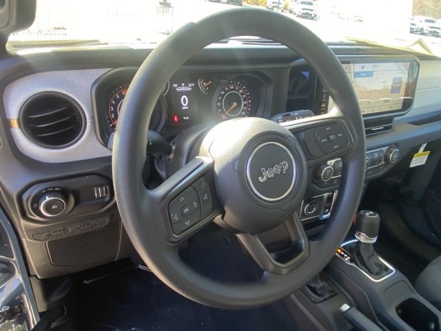 New 2026 Chevrolet Corvette Stingray Convertible w/ 1LT image 34