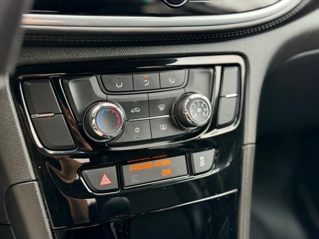 Used 2021 Buick Encore Preferred image 15