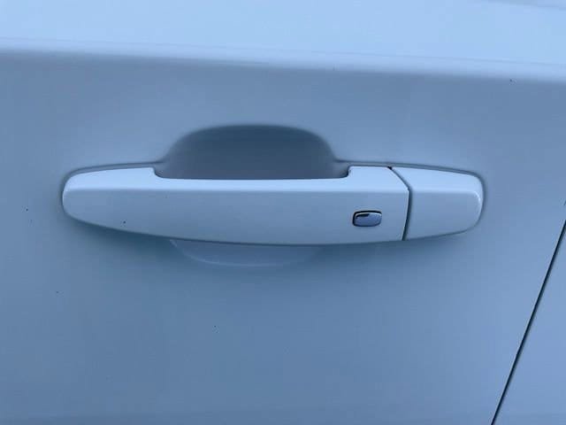 Used 2019 Chevrolet Traverse LT FWD image 23