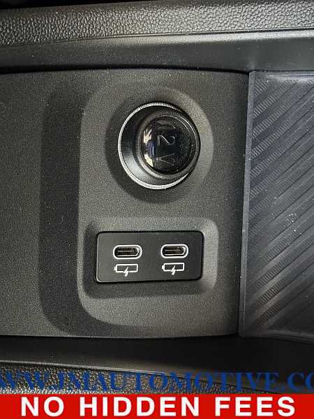 Used 2025 MINI Cooper 2-Door Hardtop FWD image 31