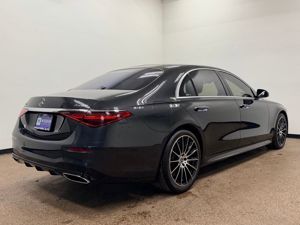 Used 2022 Mercedes-Benz S 580 4MATIC Sedan w/ AMG Line Package image 7