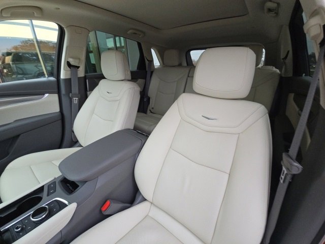 New 2026 Cadillac XT5 Premium Luxury image 14