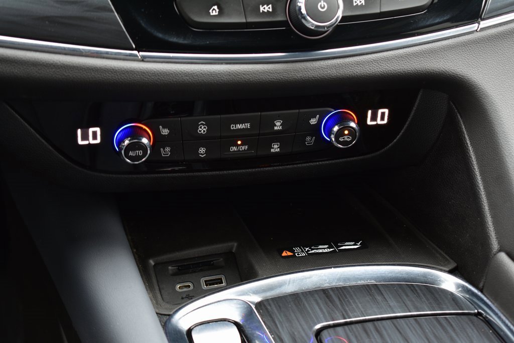 Used 2023 Buick Enclave Premium w/ Experience Buick Package image 31