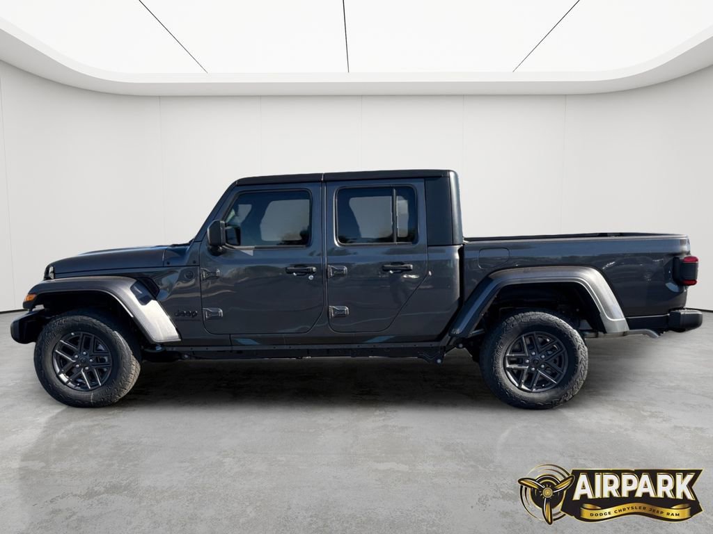 New 2025 Jeep Gladiator Sport AWD/4WD image 7