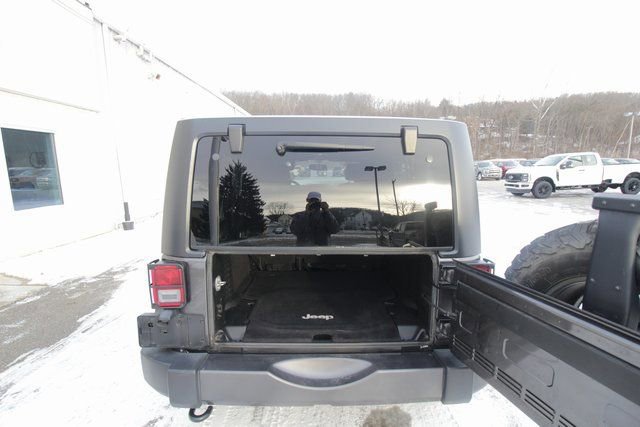 Used 2017 Jeep Wrangler Unlimited Sport image 10