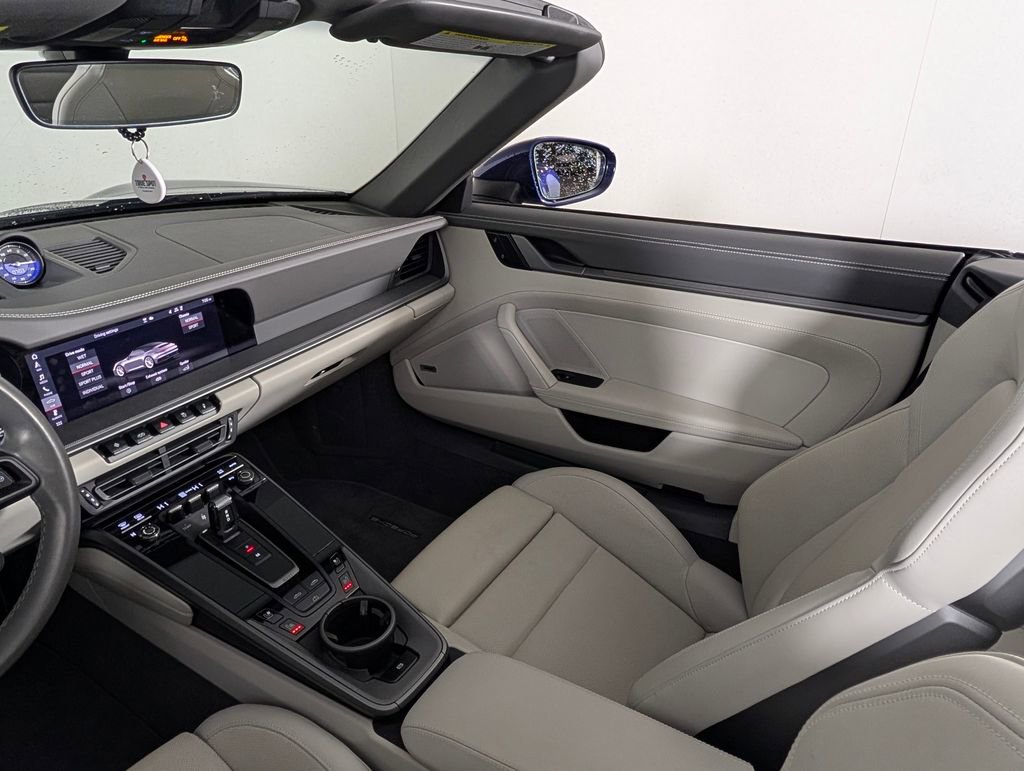 Certified 2020 Porsche 911 Carrera 4S image 22
