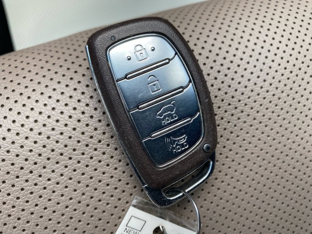 Used 2021 Hyundai Tucson Limited AWD/4WD image 33