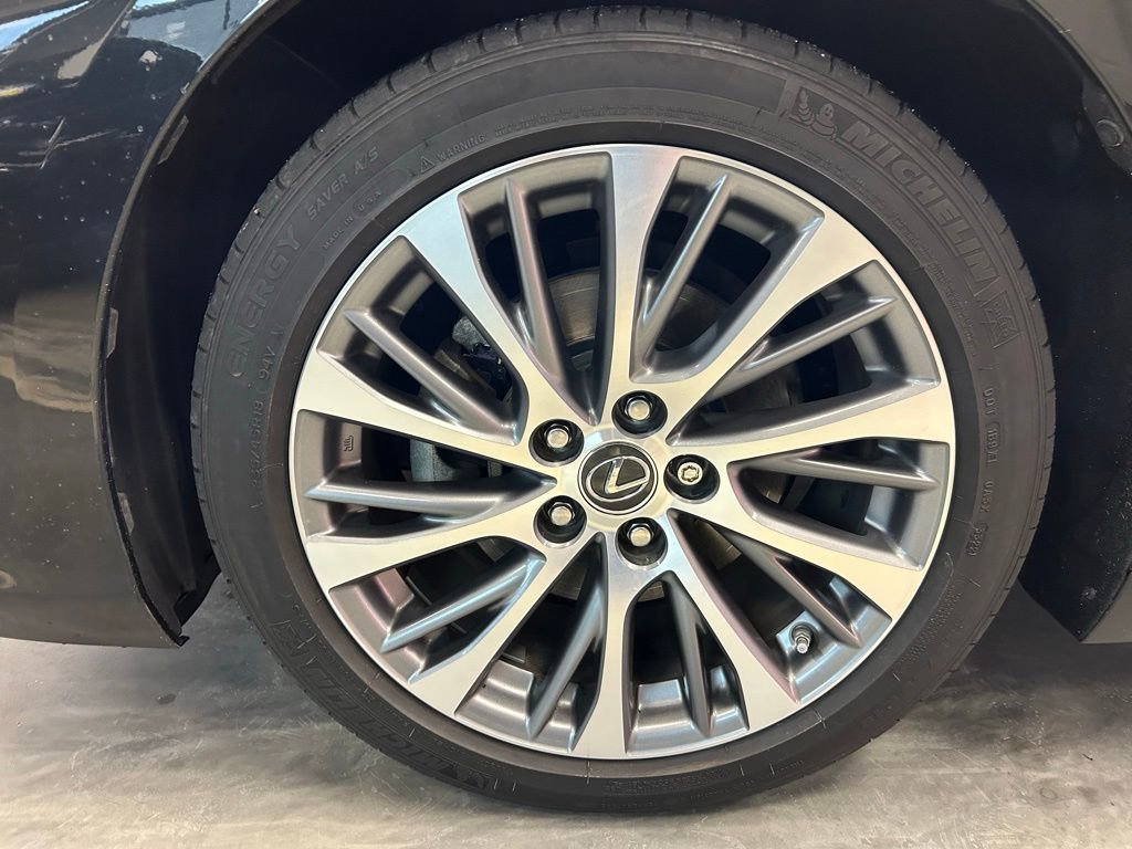 Used 2019 Lexus ES 350 w/ Premium Package image 20